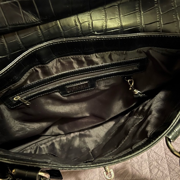 Danier crocodile leather shoulder bag - Picture 3 of 7